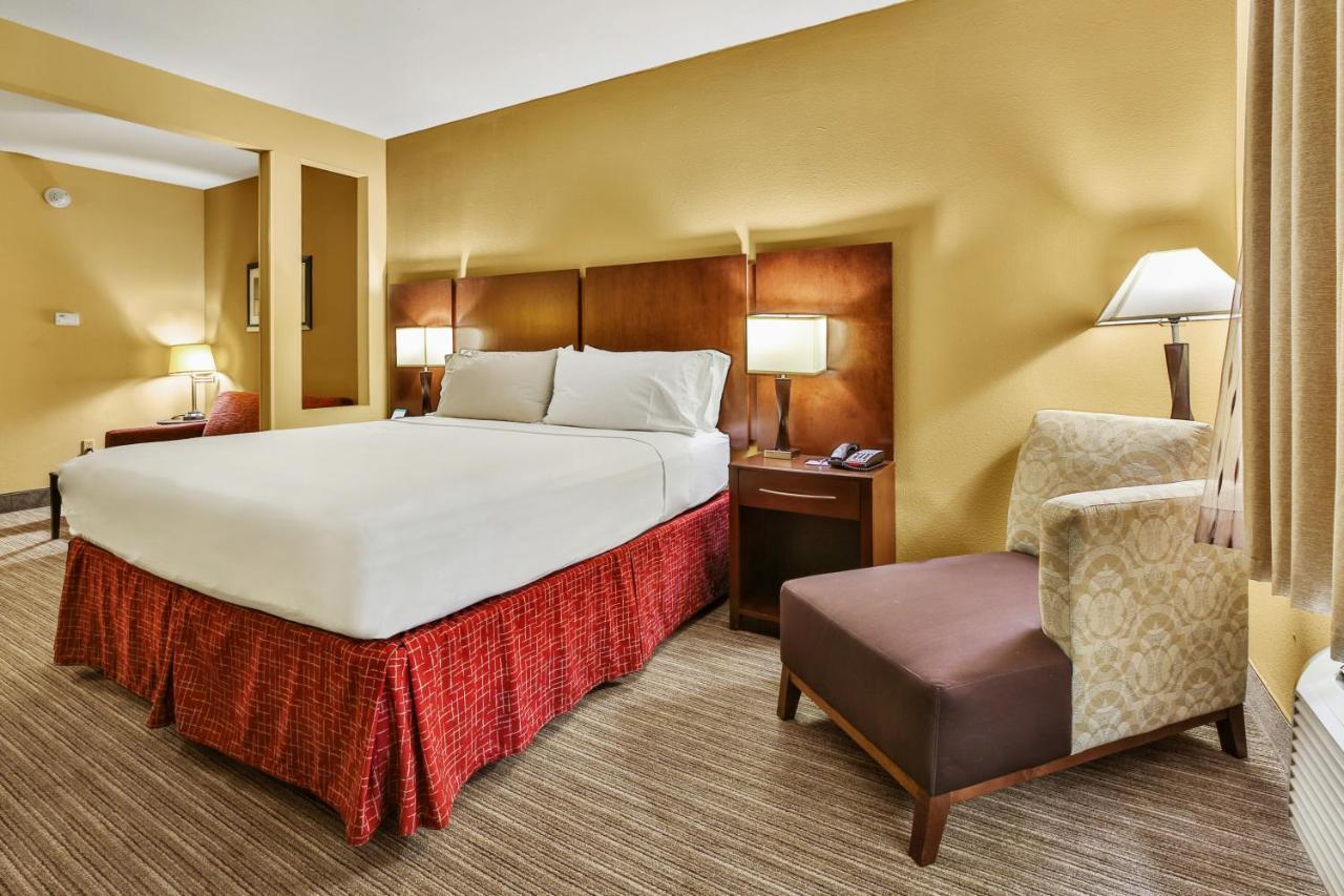 Holiday Inn Express & Suites Houston South - Near Pearland By Ihg Экстерьер фото